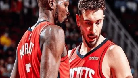 阿德耶米遗憾缺席，多特欧冠16强次回合名单公布！